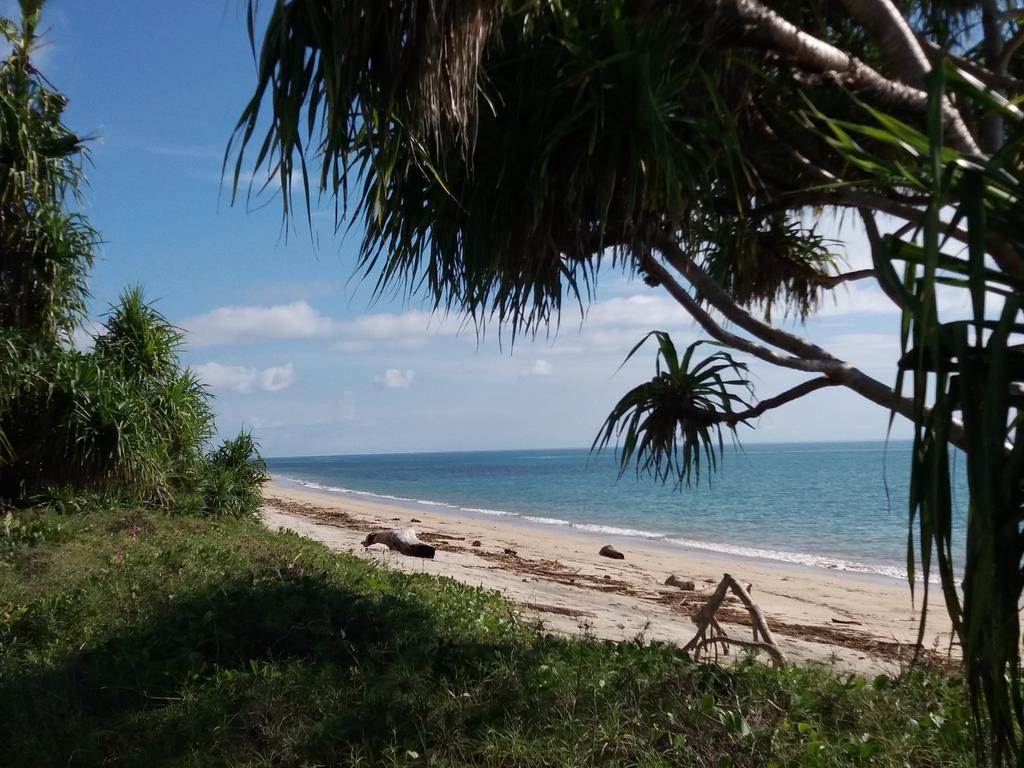 Wera Beach Kadumbul ภายนอก รูปภาพ