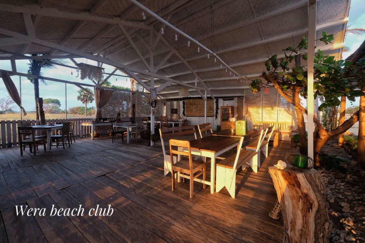 Wera Beach Kadumbul ภายนอก รูปภาพ