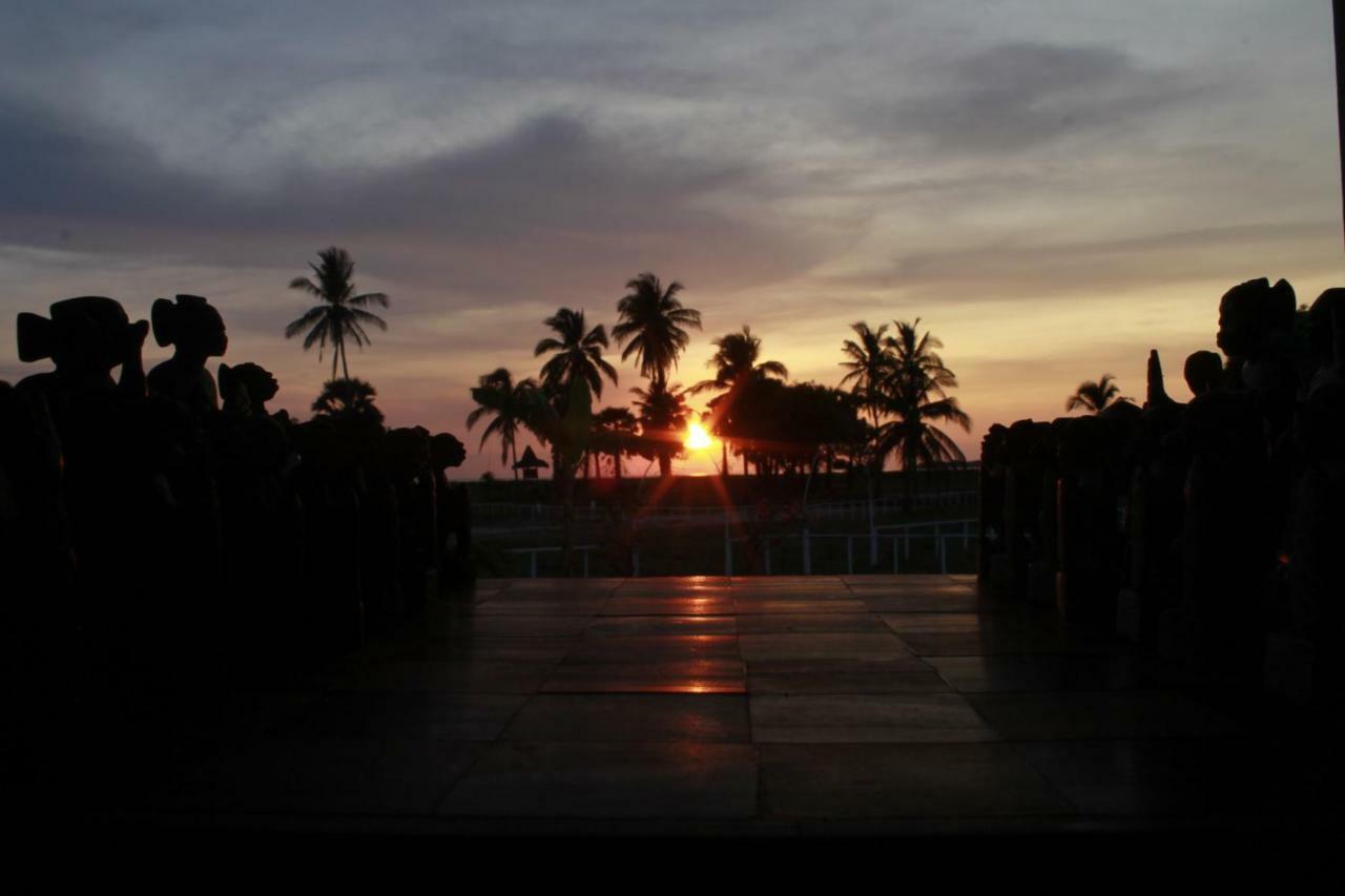 Wera Beach Kadumbul ภายนอก รูปภาพ